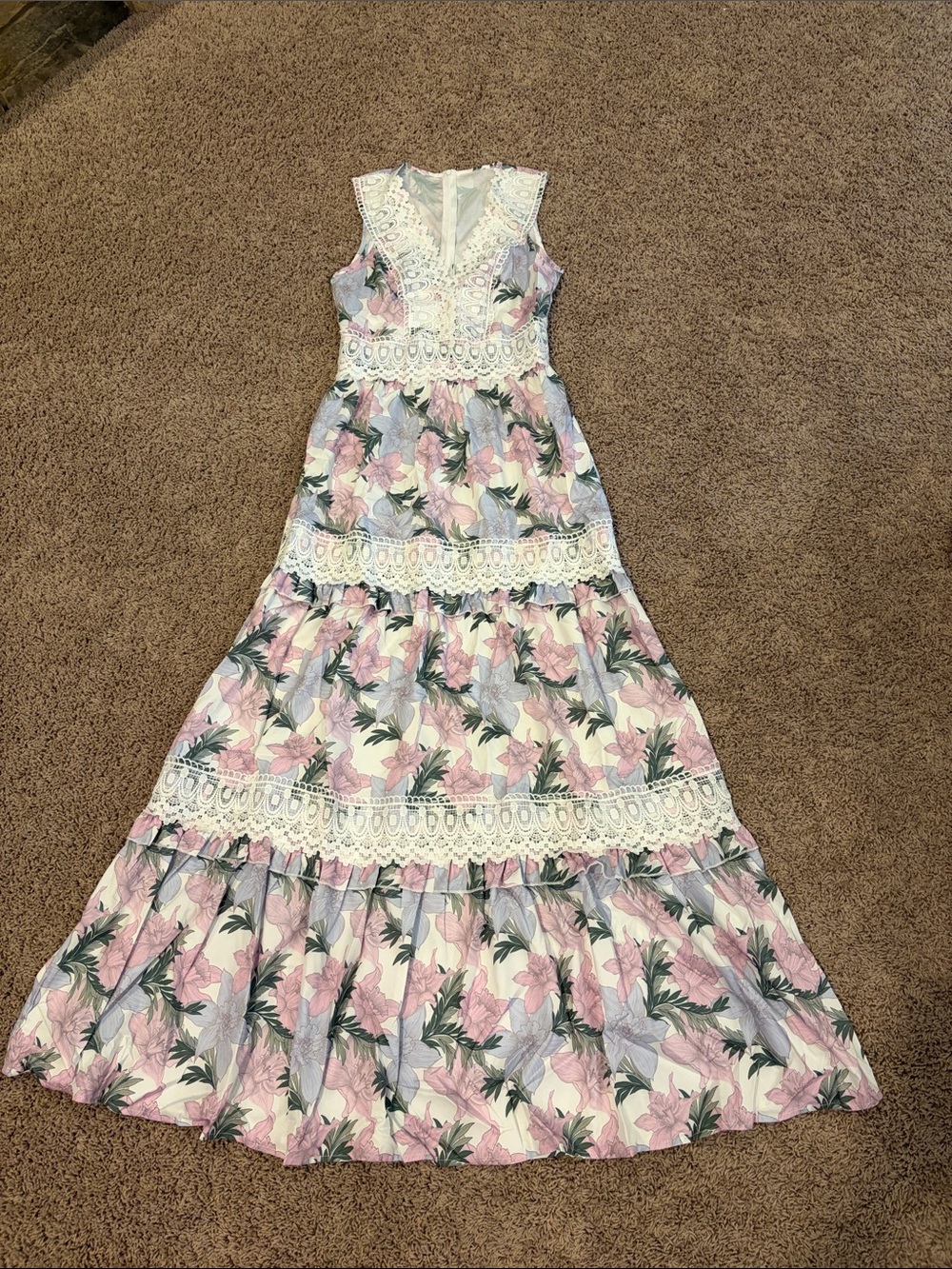 Sleeveless Pink Floral Lace-Trim Maxi Dress
